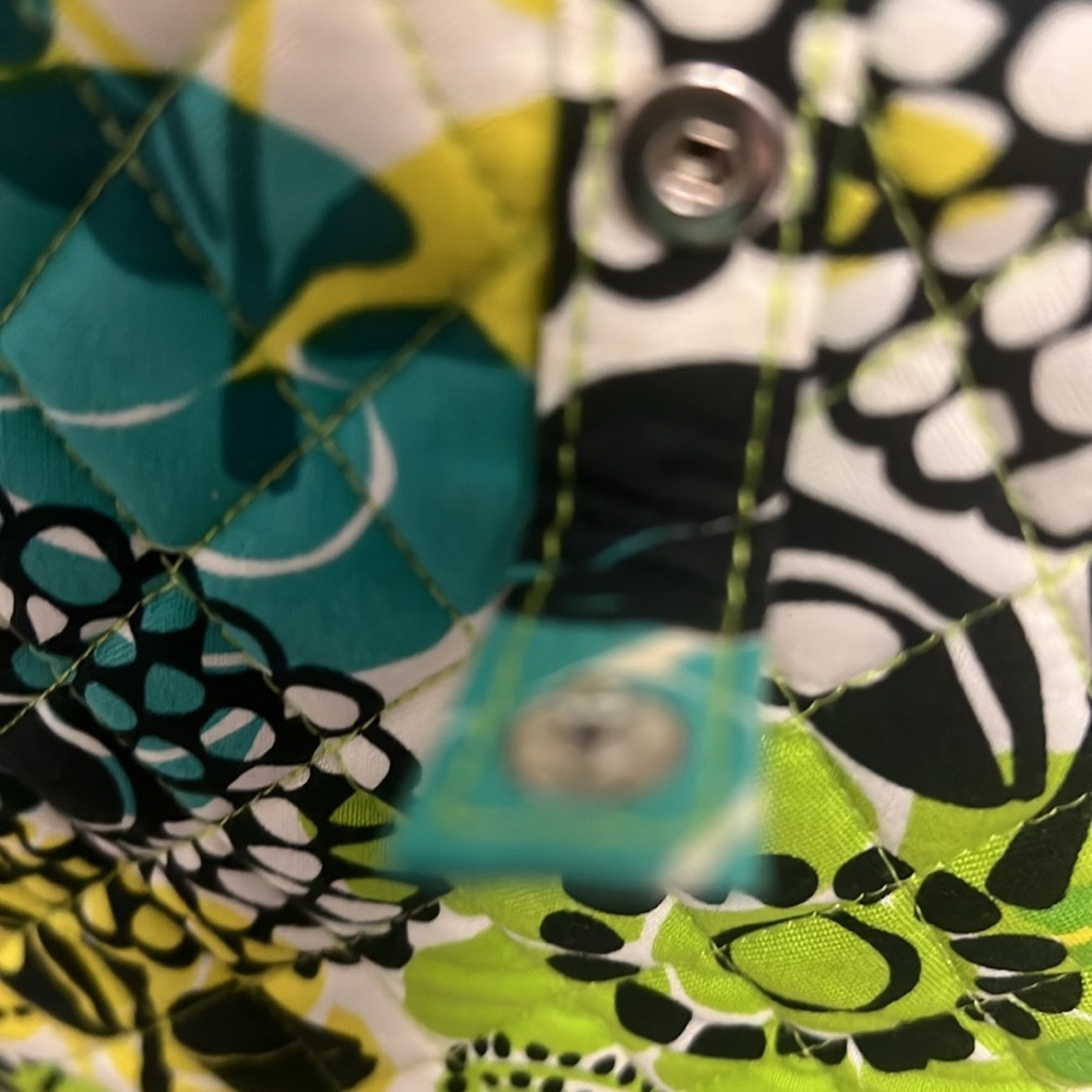 NWOT Vera Bradly hanging jewelry holder. - Picture 3 of 4